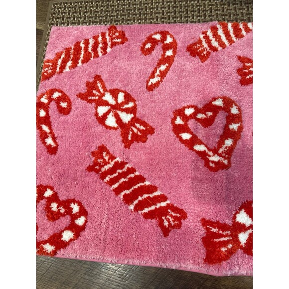 Betsey Johnson Christmas Bath Rug - Picture 2 of 5